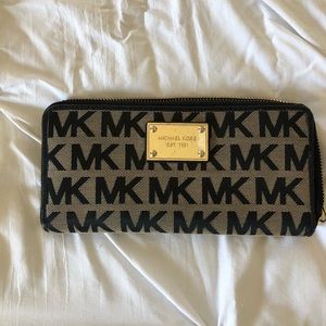 MK wallet